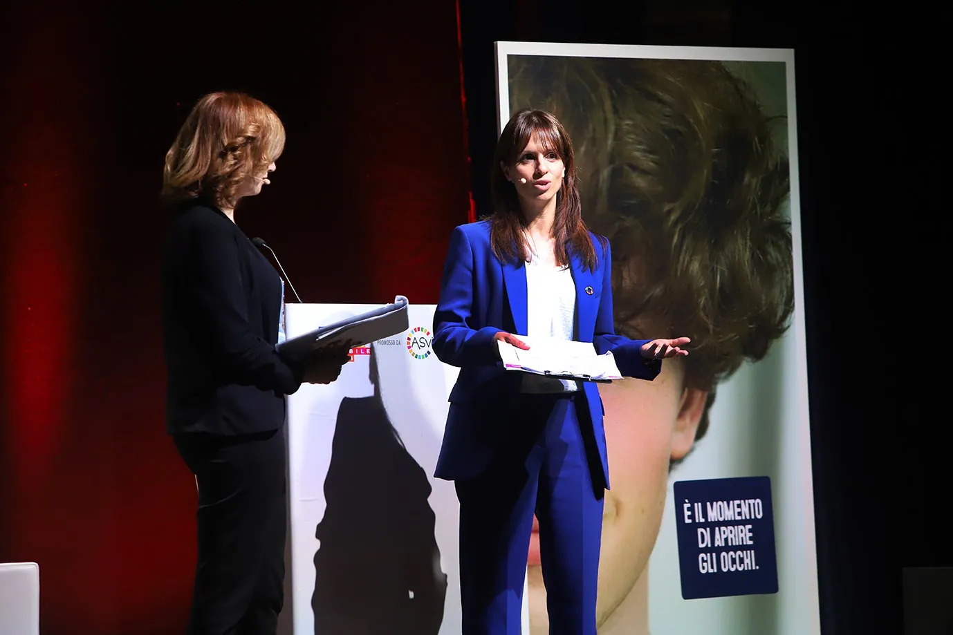Enrica Sabatini presenta Camelot for Debate sul palco del Festival dello Sviluppo Sostenibile ASviS 2024